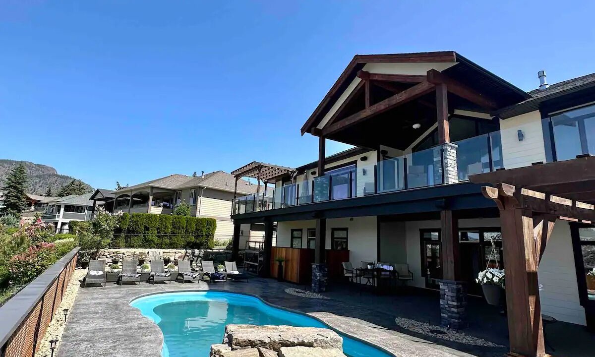 Photo of Outdoor in Black Mountain