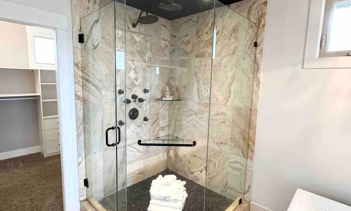 Photo of Bathroom in Black Mountain