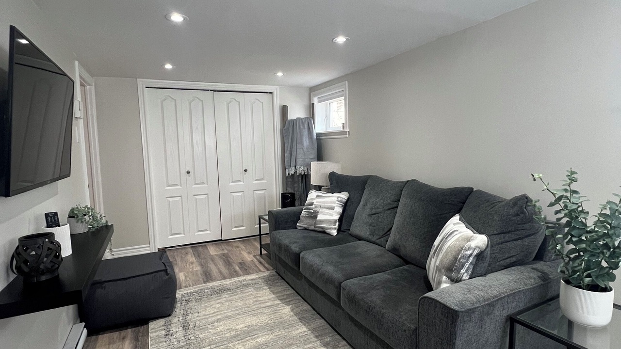 Photo of Livingroom in North End