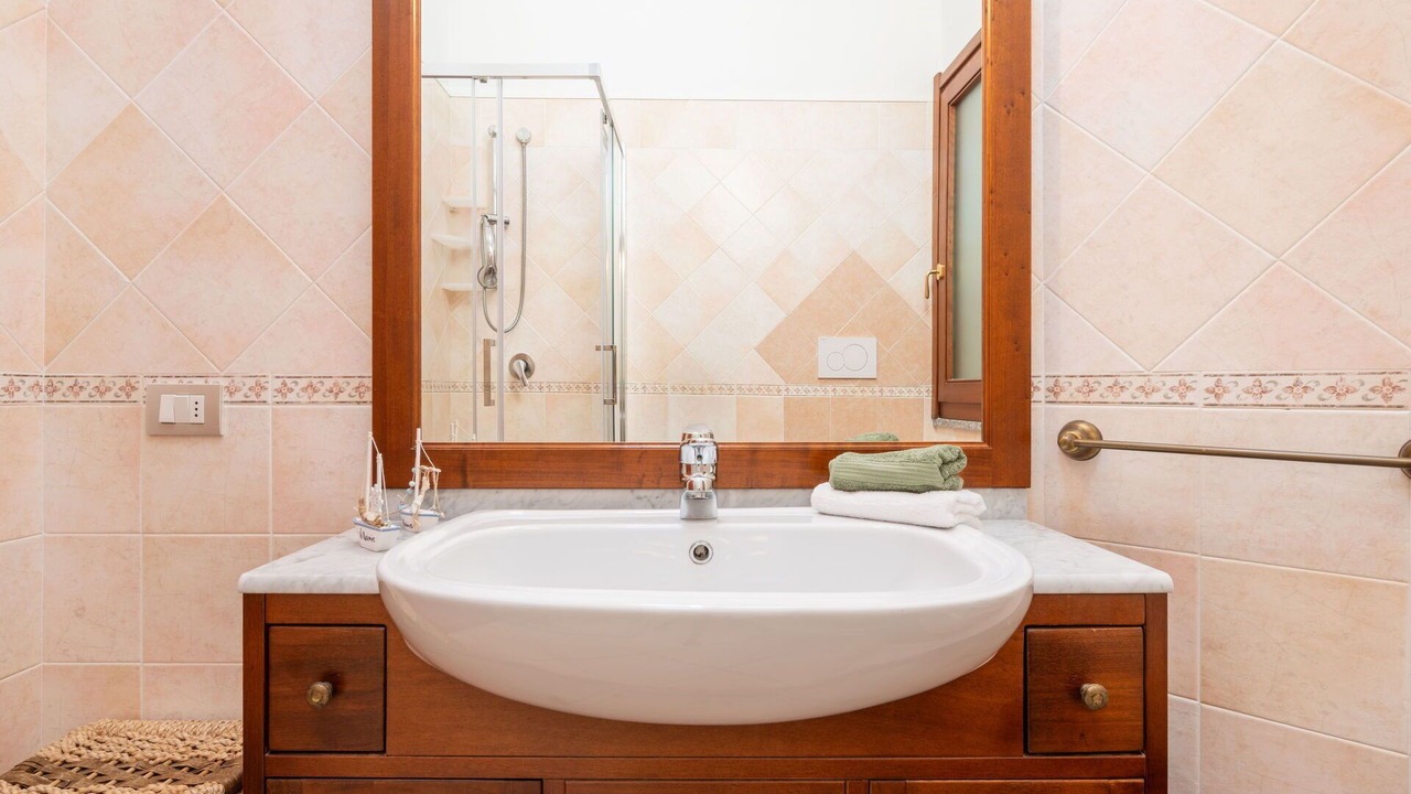 Photo of Bathroom in Notteri