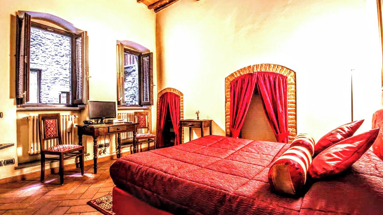 Photo of Bedroom in Arezzo