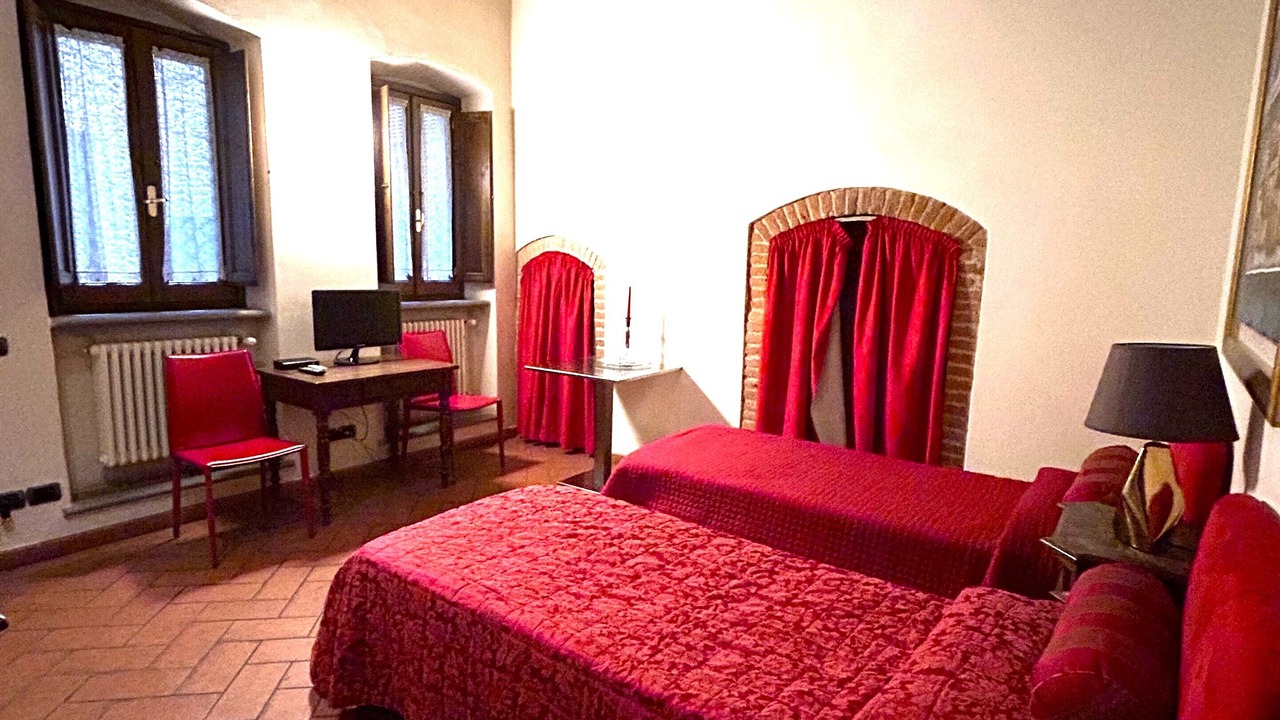 Photo of Bedroom in Arezzo