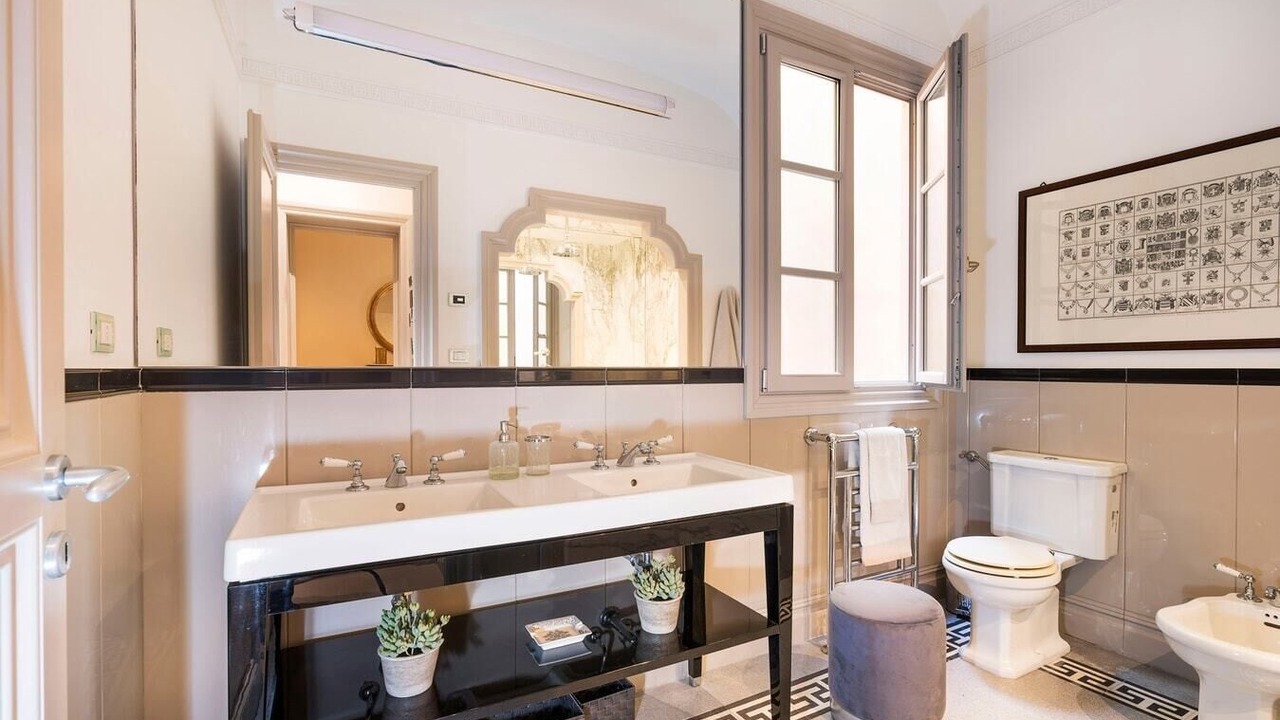 Photo of Bathroom in Trapani City Centre