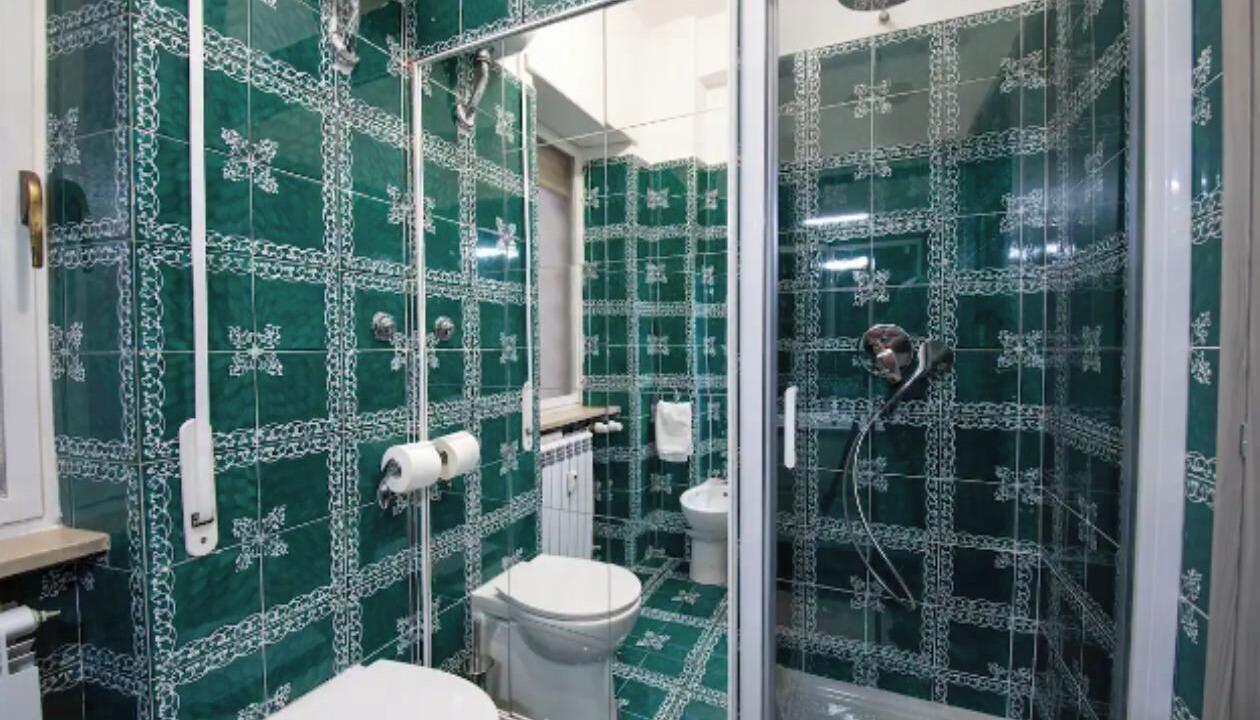 Photo of Bathroom in Quartiere XI Portuense