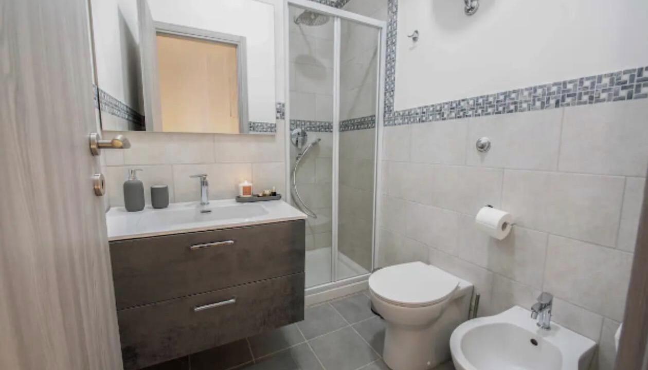 Photo of Bathroom in Quartiere XI Portuense