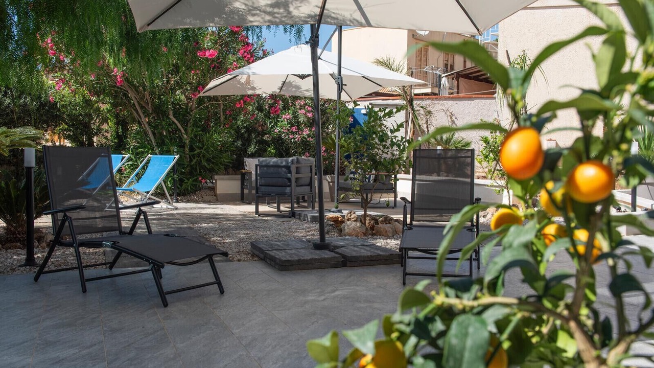 Photo of Patio Balcony in Macari