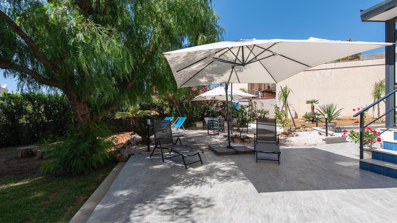 Photo of Patio Balcony in Macari
