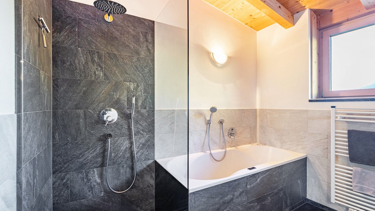 Photo of Bathroom in Luson