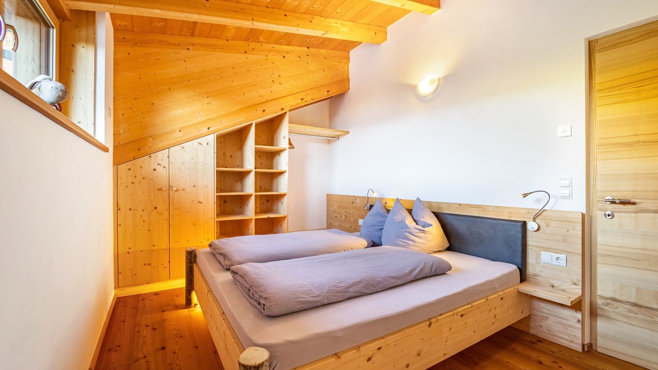 Photo of Bedroom in Luson