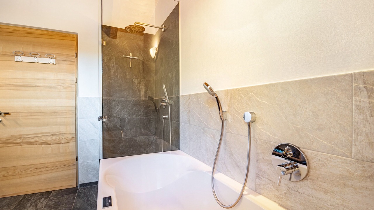 Photo of Bathroom in Luson