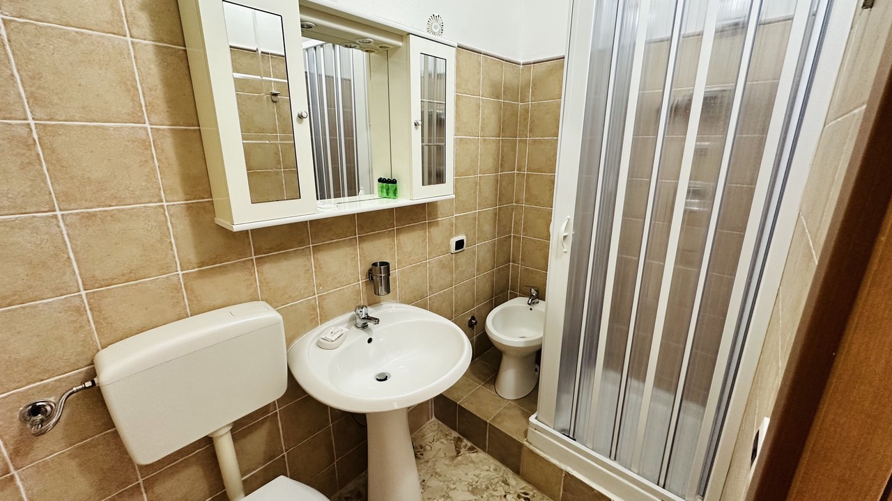 Photo of Bathroom in Gela