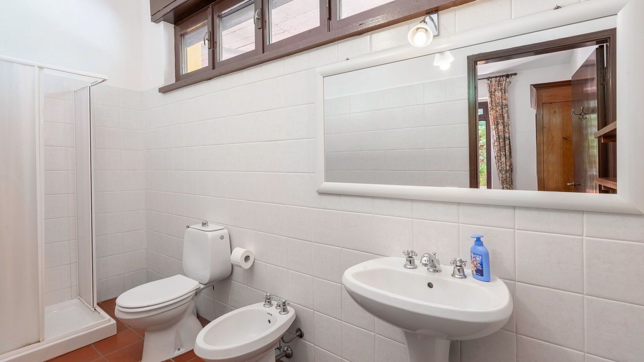 Photo of Bathroom in Chianni