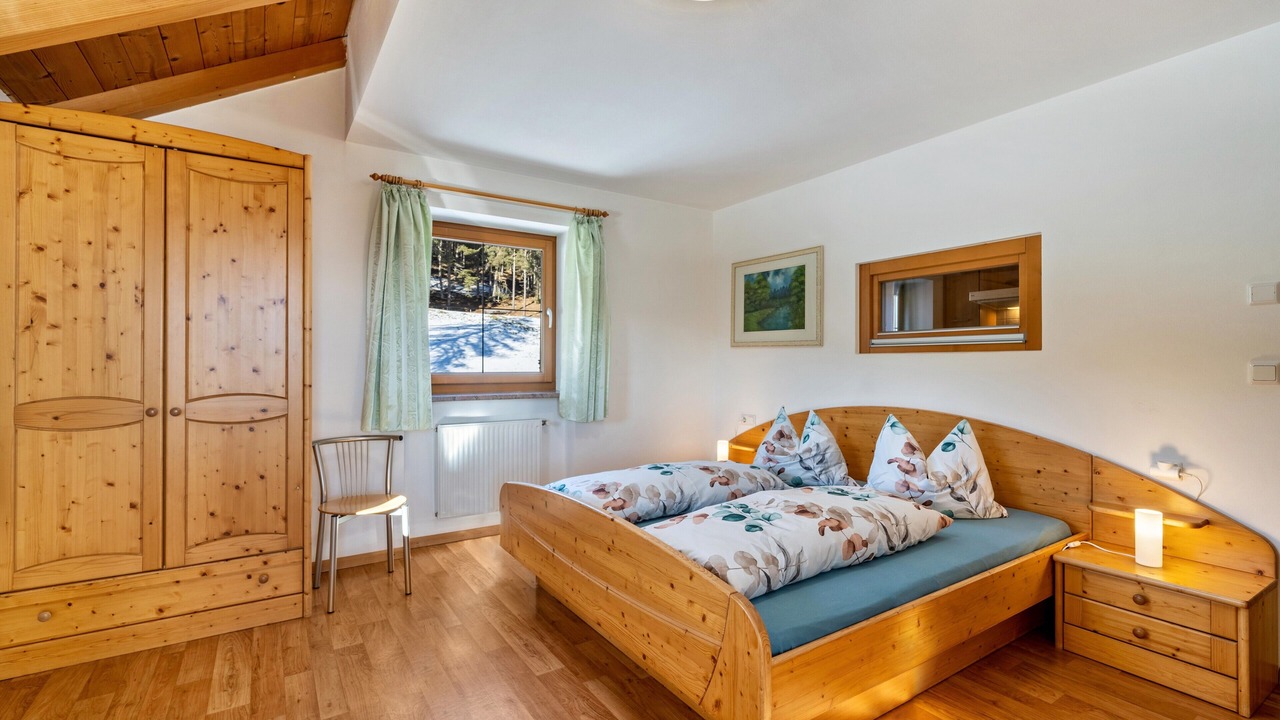 Photo of Bedroom in San Genesio Atesino