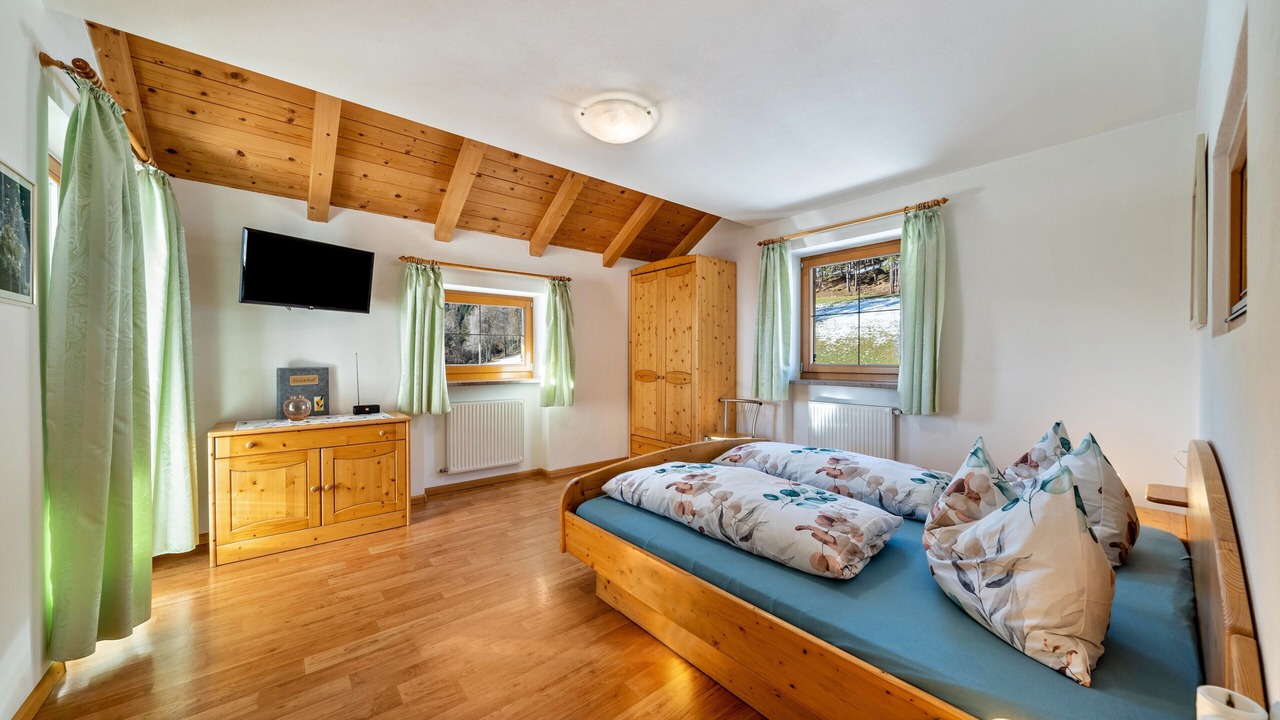 Photo of Bedroom in San Genesio Atesino