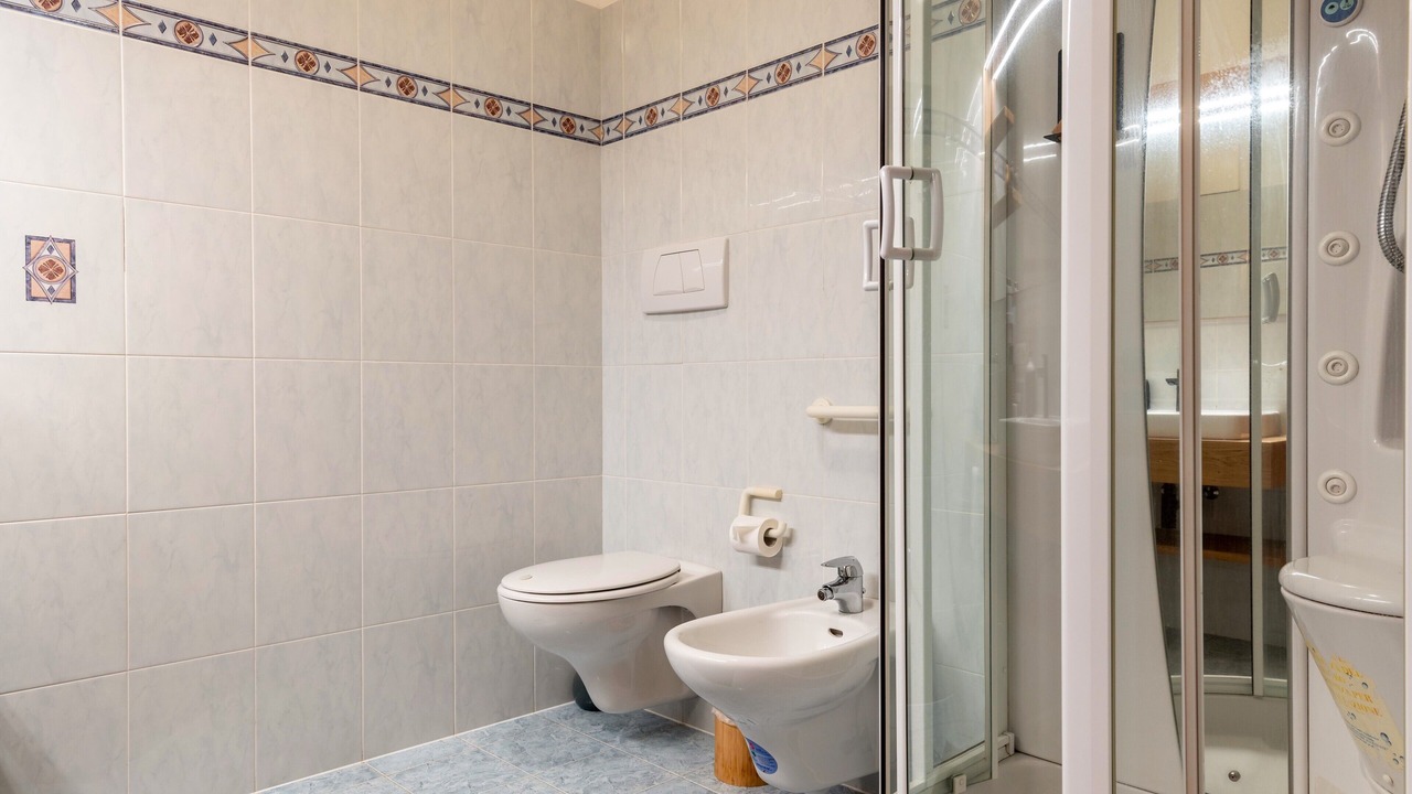 Photo of Bathroom in Renon