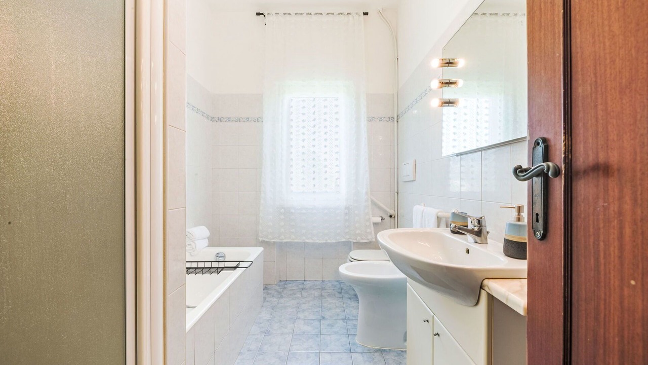 Photo of Bathroom in Capanne-Prato-Cinquale