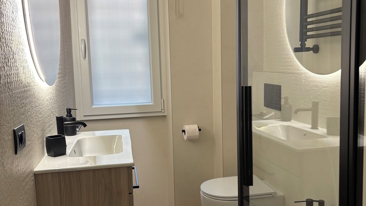 Photo of Bathroom in Quartiere XI Portuense