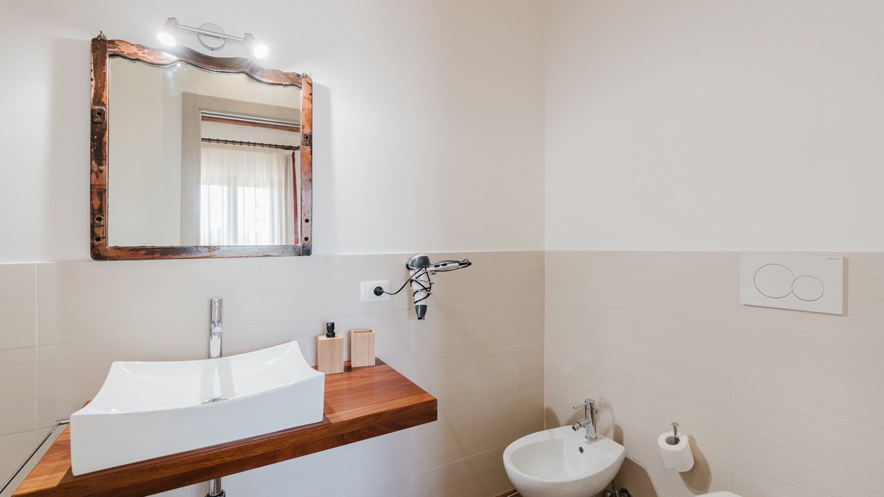 Photo of Bathroom in Rilievo