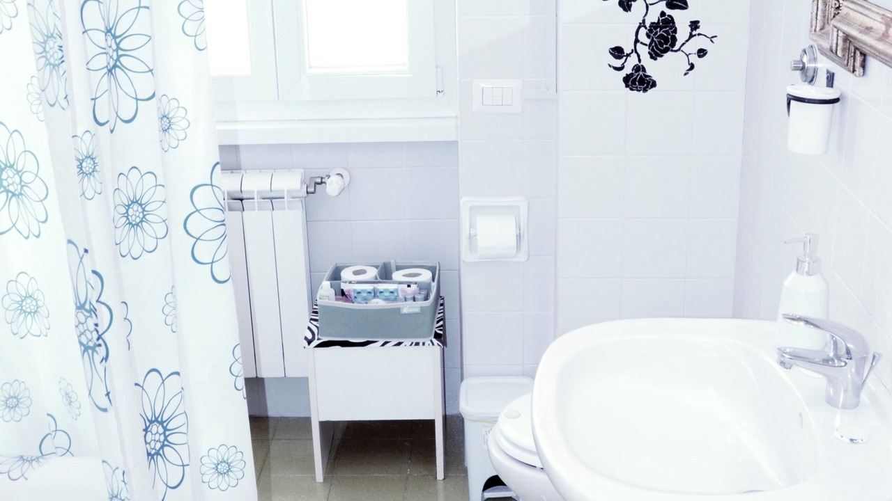 Photo of Bathroom in Quartiere XI Portuense