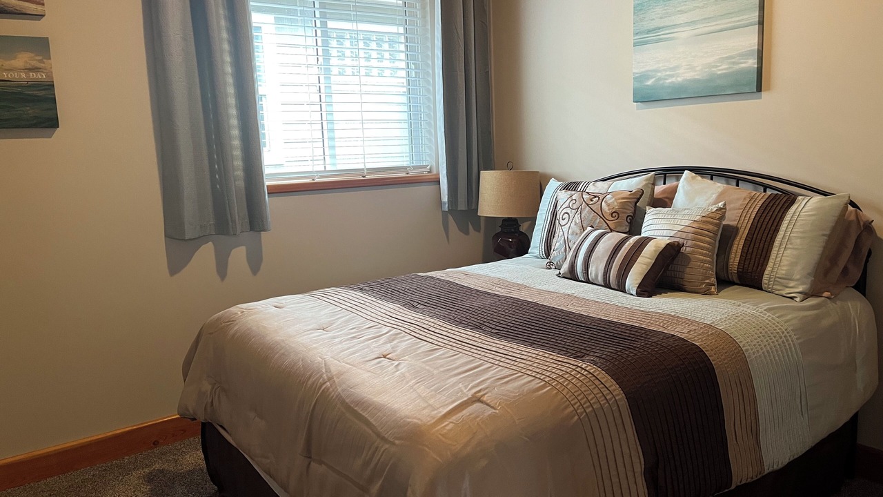 Photo of Bedroom in Okanagan-Similkameen