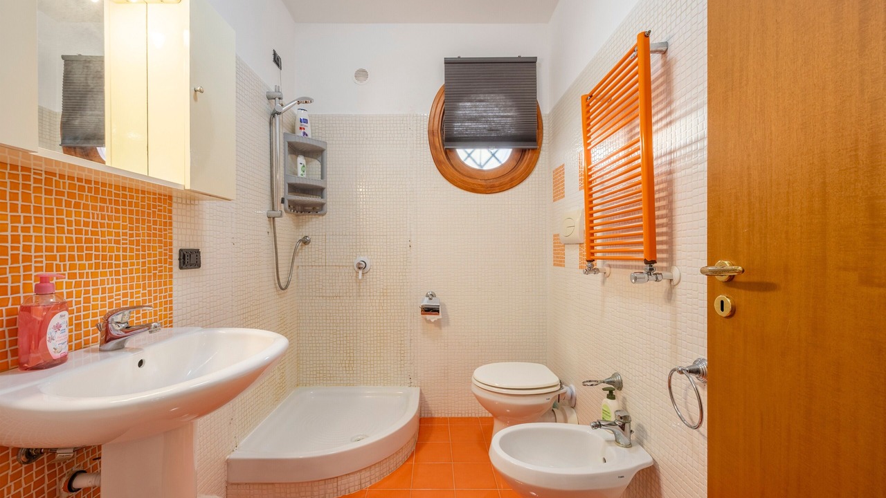 Photo of Bathroom in Carini