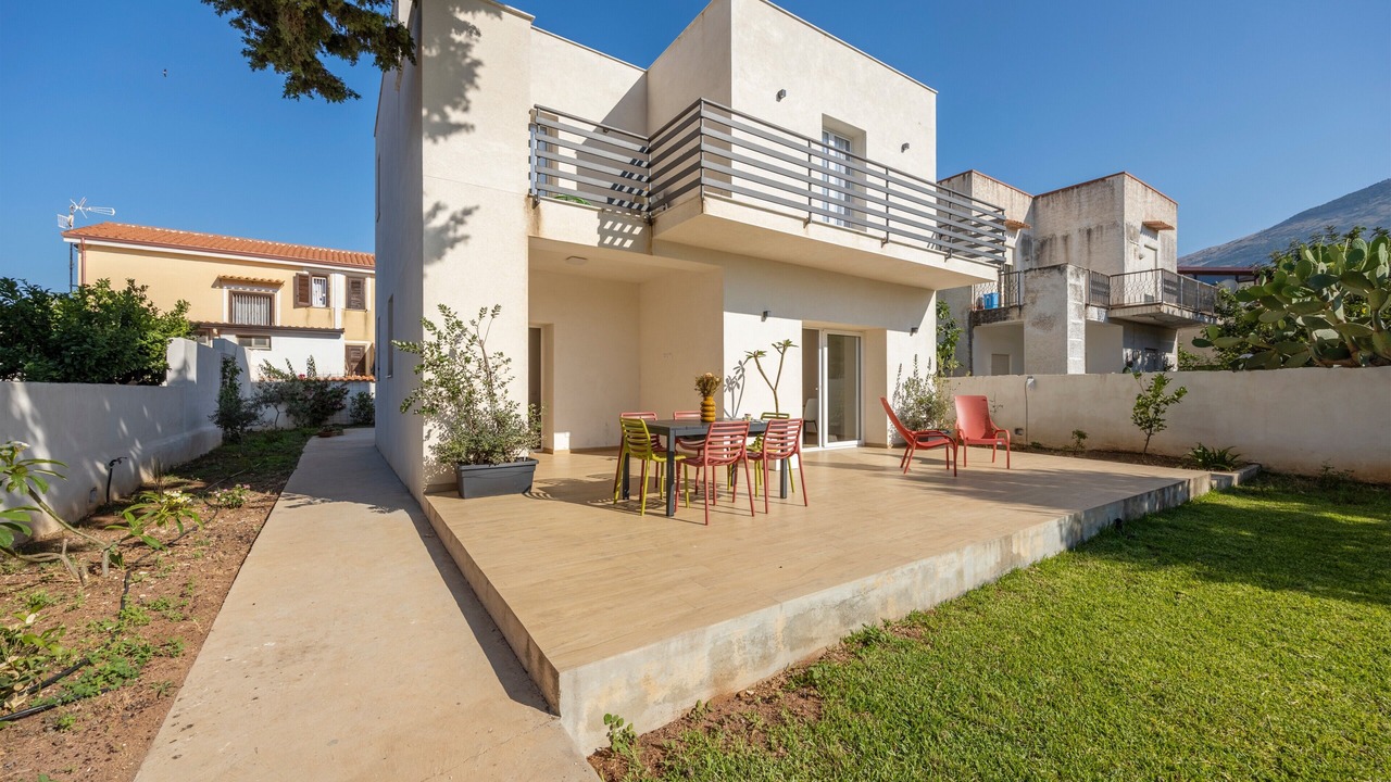 Photo of Outdoor in Carini