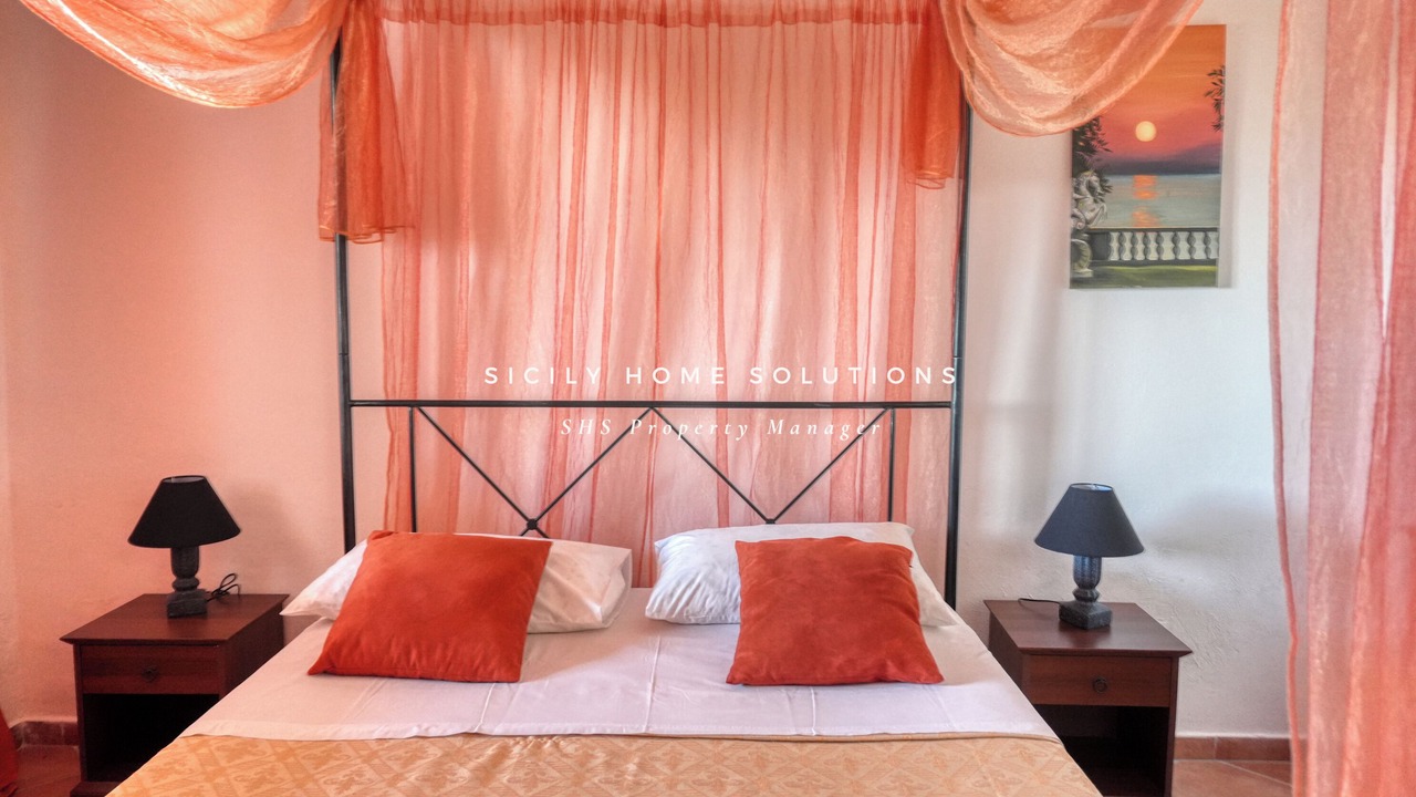 Photo of Bedroom in Trappeto