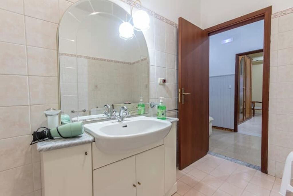 Photo of Bathroom in Piedimonte Etneo