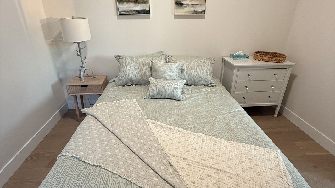 Photo of Bedroom in Black Mountain
