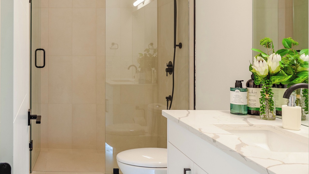 Photo of Bathroom in Black Mountain