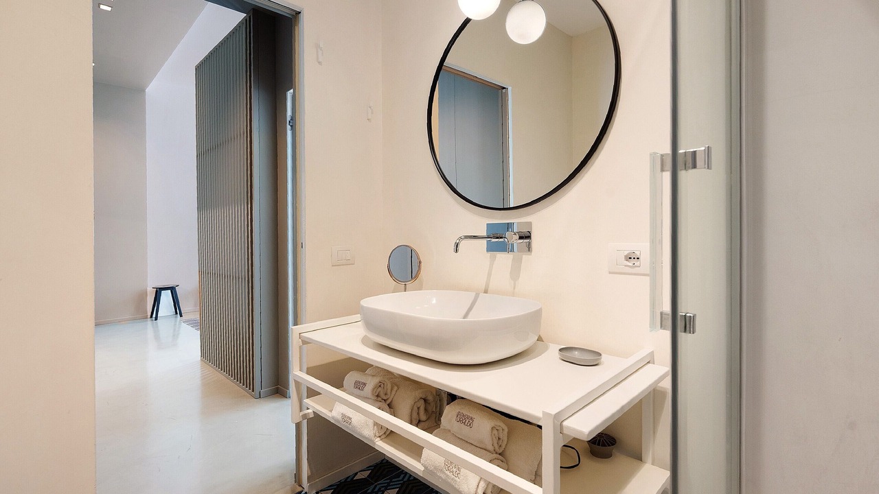 Photo of Bathroom in Quartieri Spagnoli