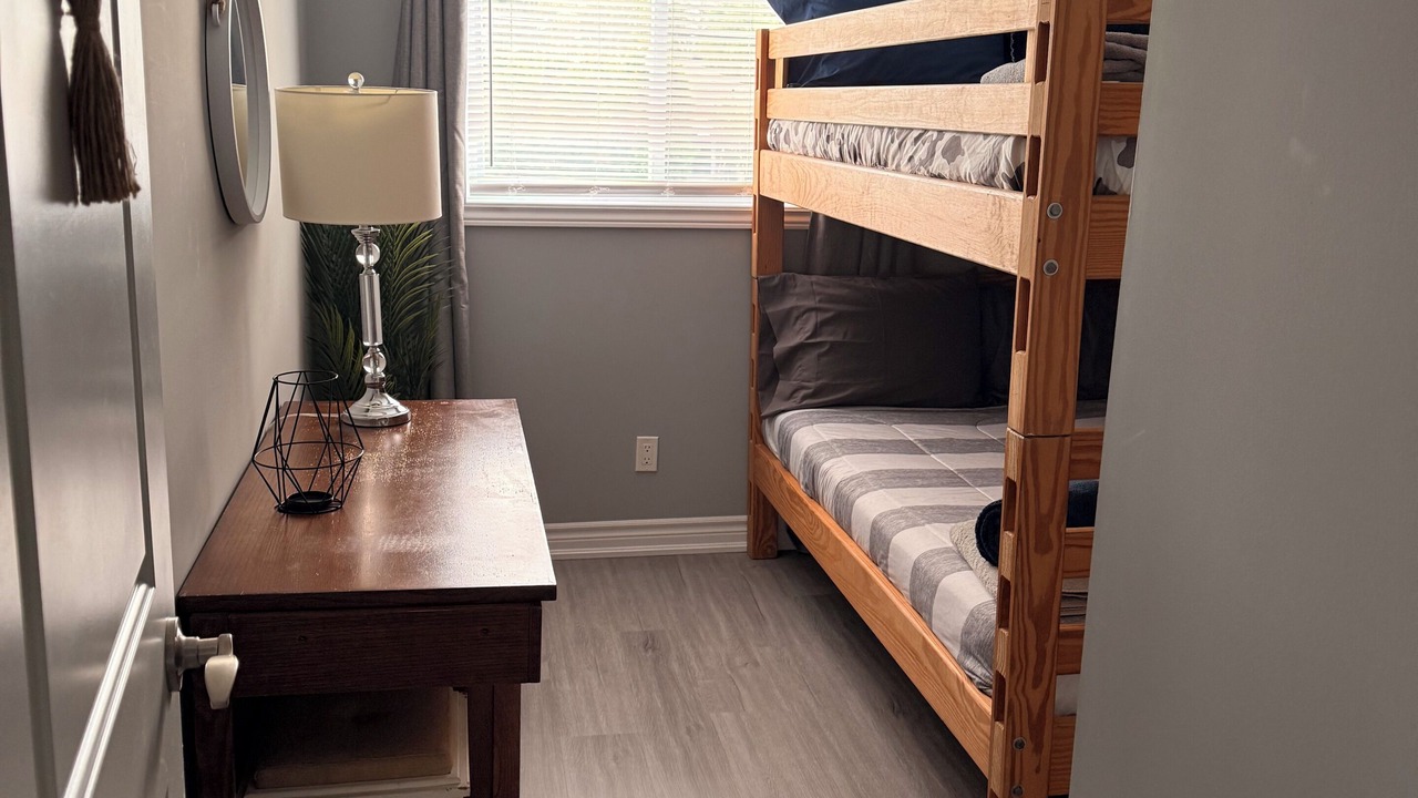 Photo of Bedroom in Alcona