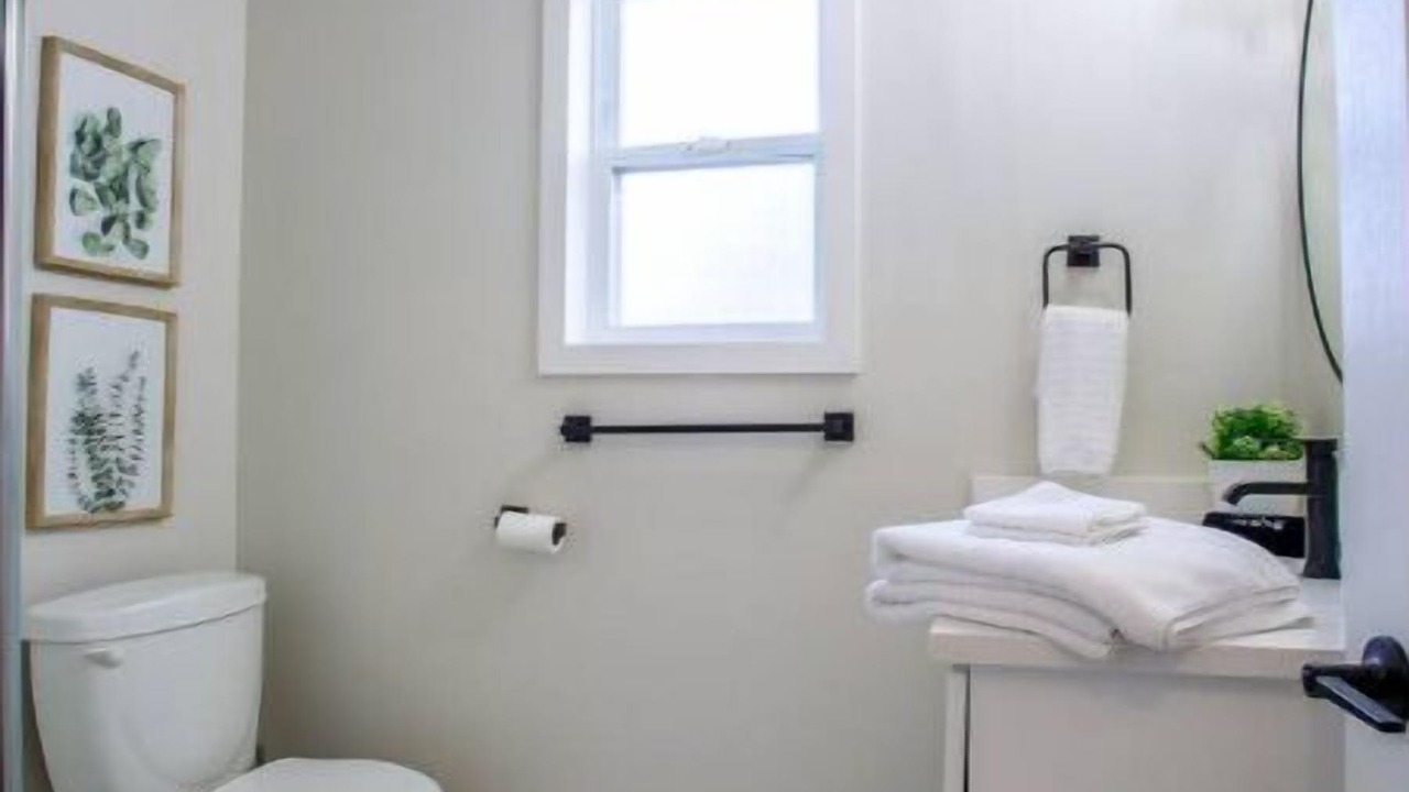 Photo of Bathroom in North End