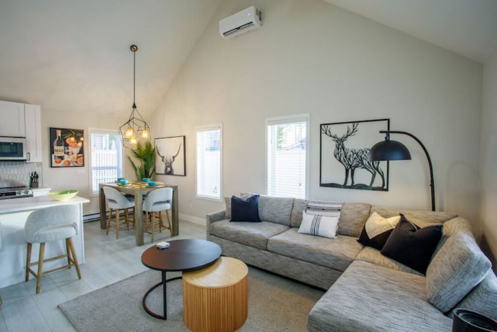 Photo of Livingroom in North End