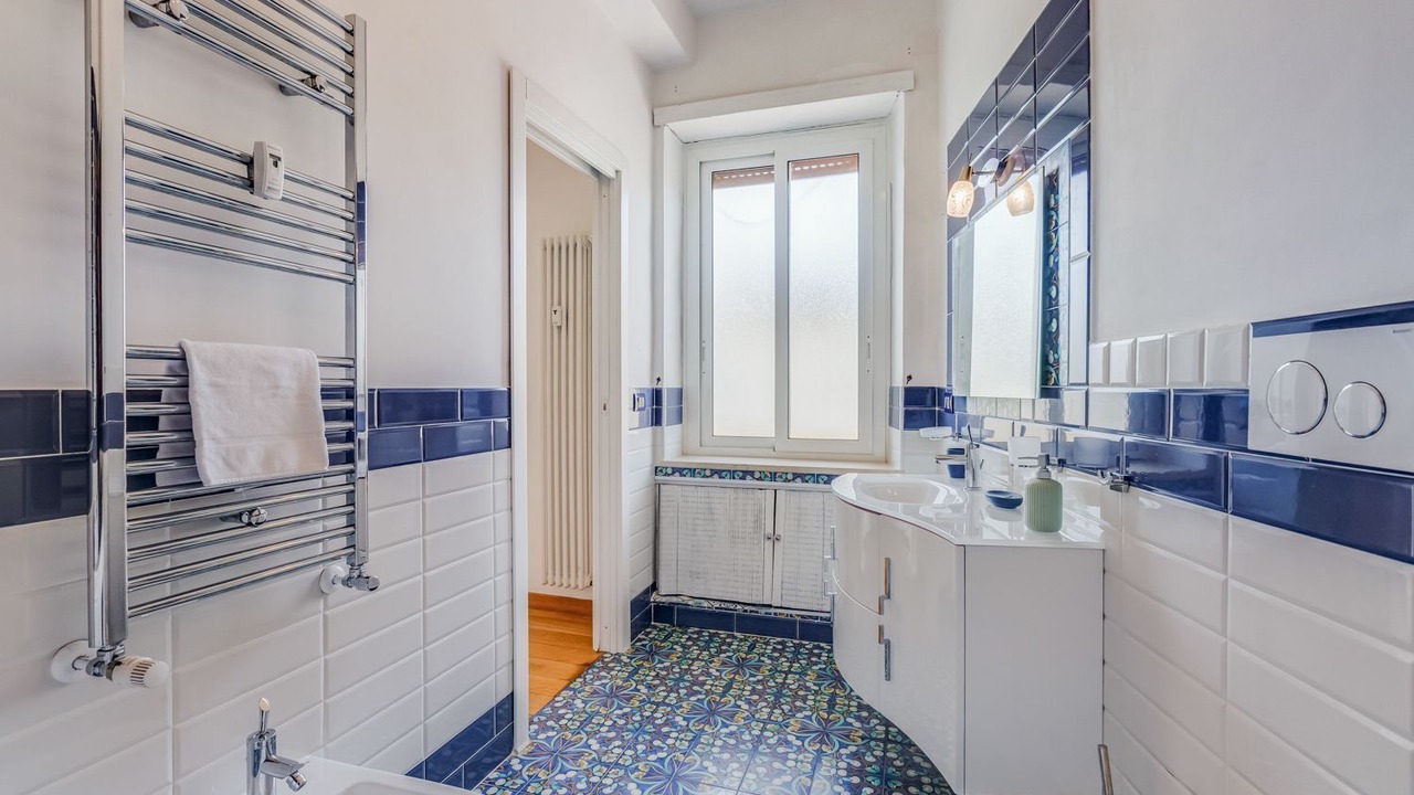 Photo of Bathroom in Universita