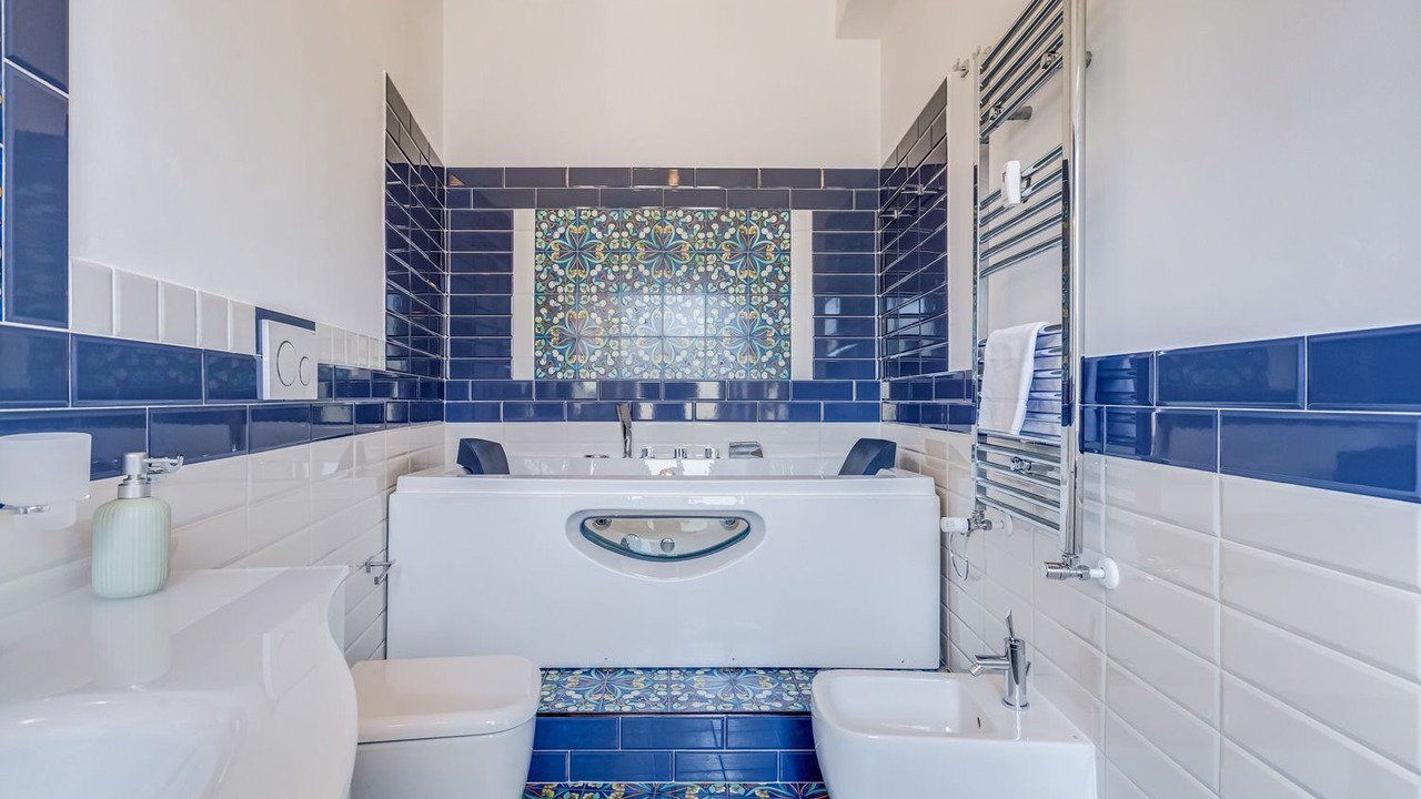 Photo of Bathroom in Universita