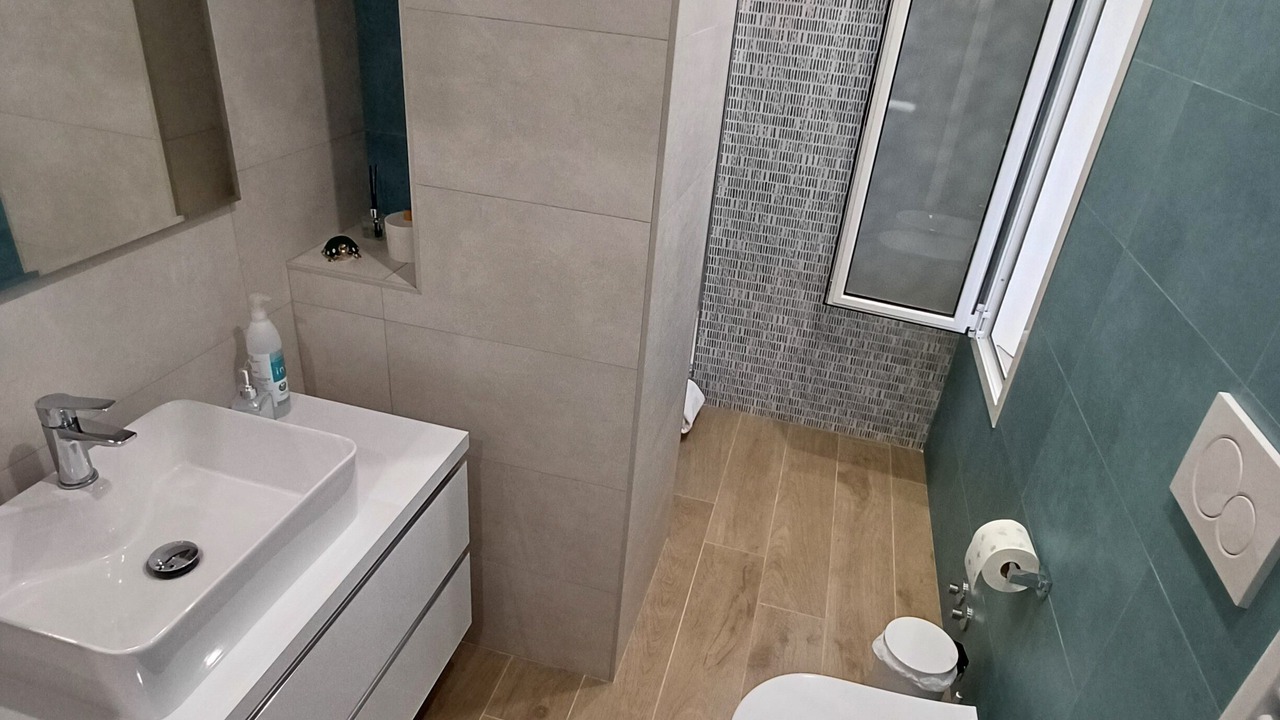 Photo of Bathroom in Quartiere XI Portuense