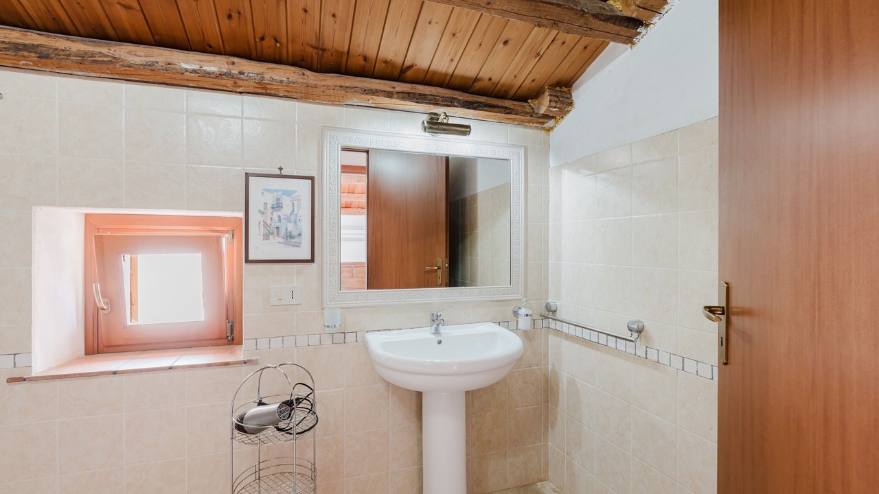 Photo of Bathroom in Custonaci