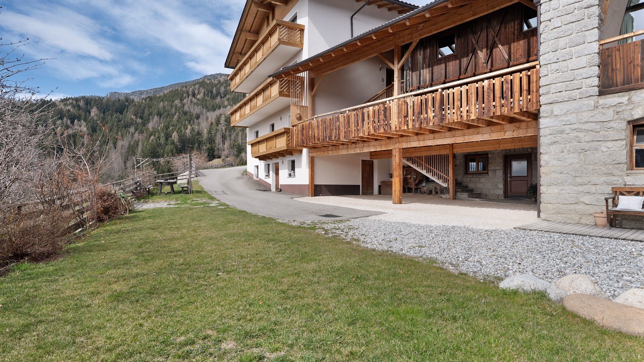 Photo of Outdoor in Velturno