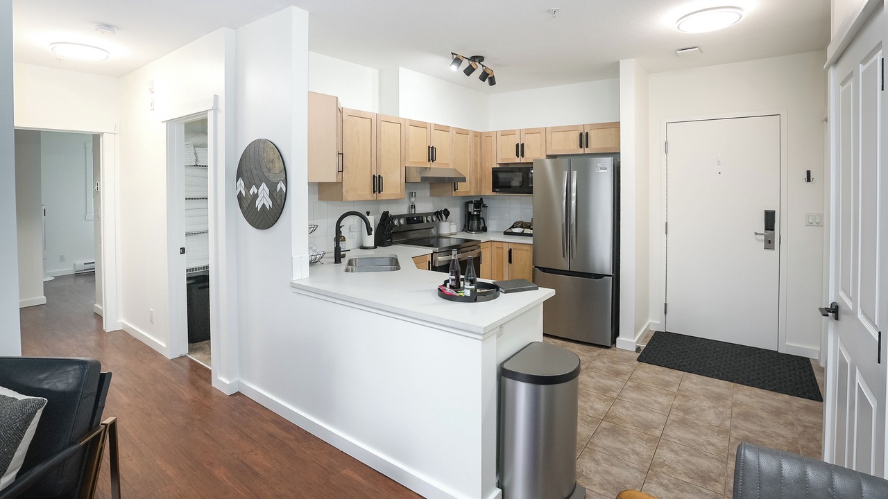Photo of Kitchen in Cougar Creek