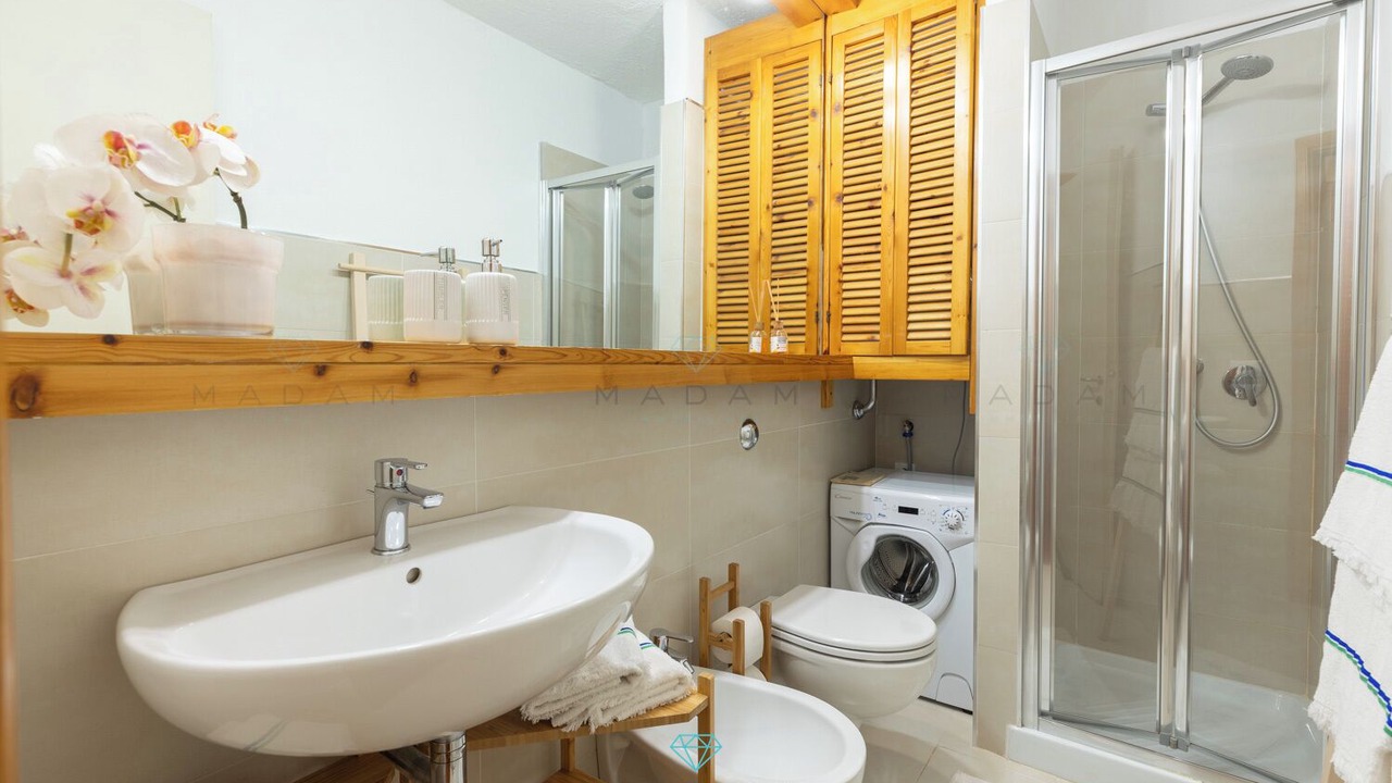 Photo of Bathroom in Cugnana Verde