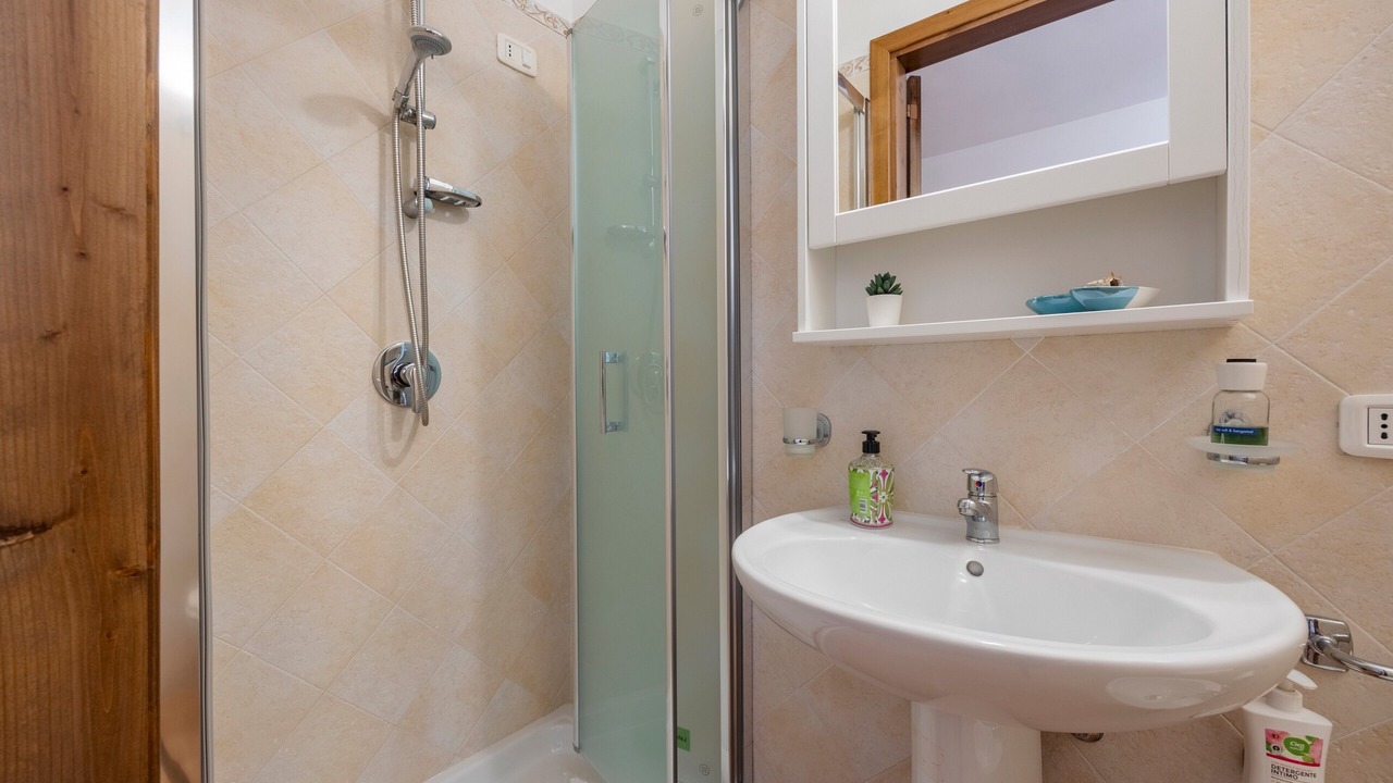 Photo of Bathroom in Carini