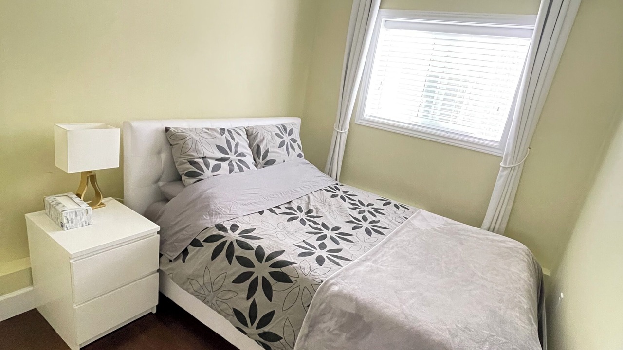 Photo of Bedroom in Arbutus Ridge