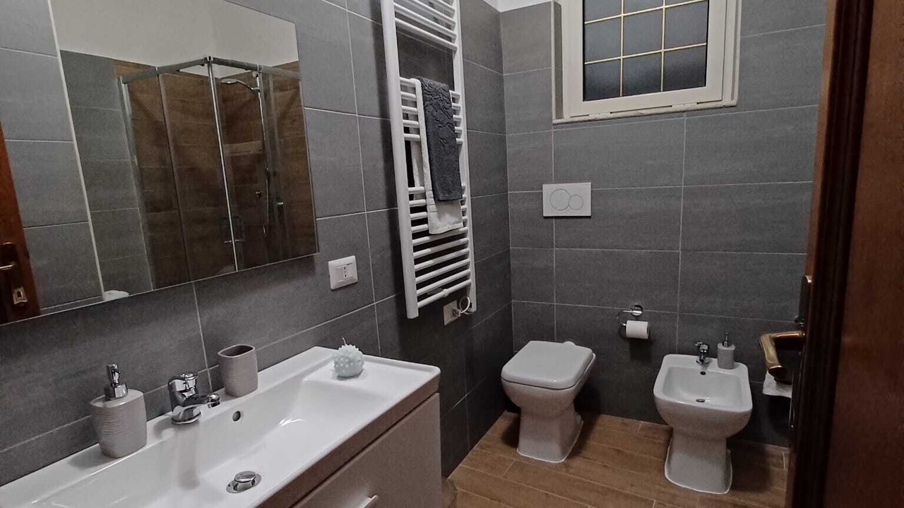 Photo of Bathroom in Rotabile