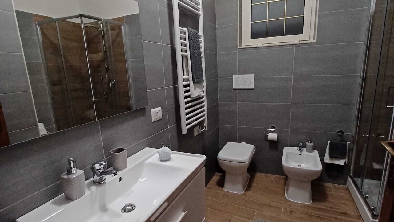 Photo of Bathroom in Rotabile