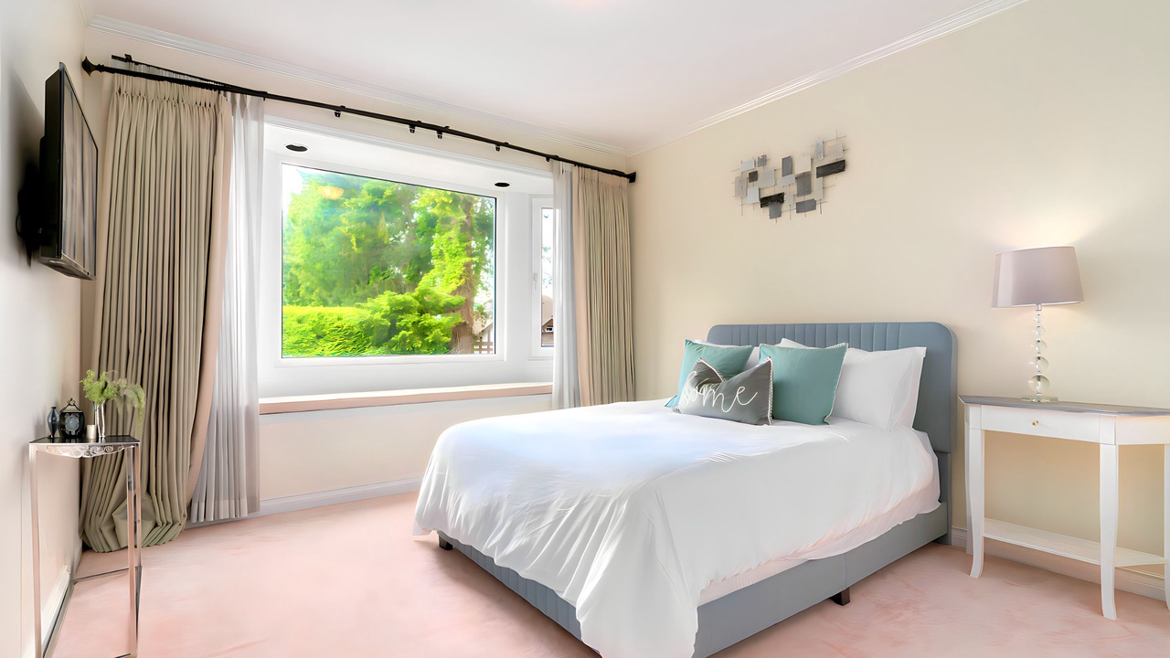 Photo of Bedroom in Kerrisdale