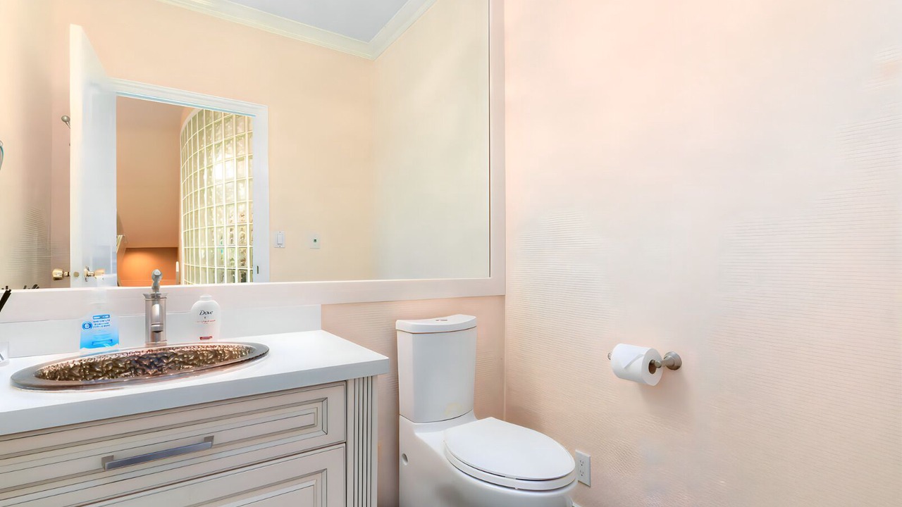 Photo of Bathroom in Kerrisdale