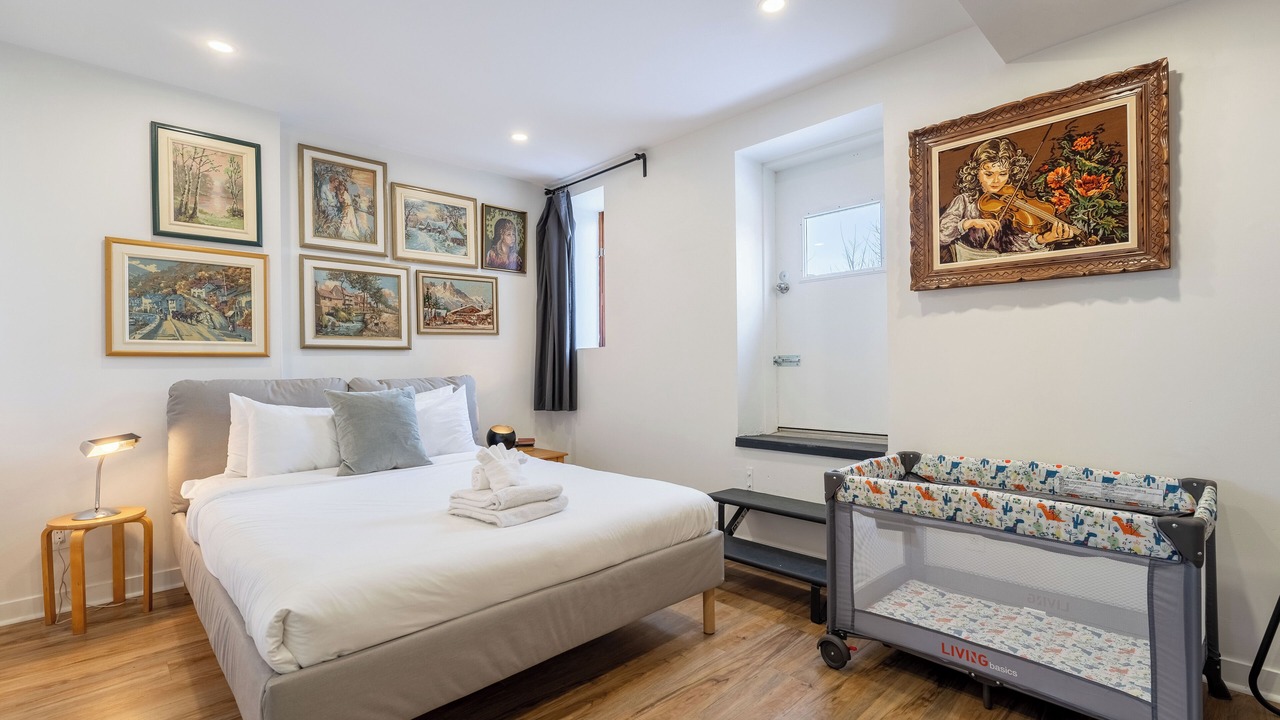 Photo of Bedroom in Plateau Mont Royal