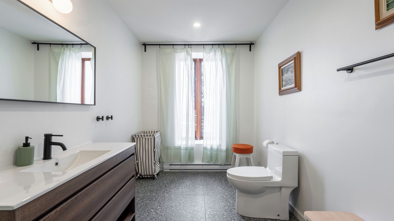 Photo of Bathroom in Plateau Mont Royal