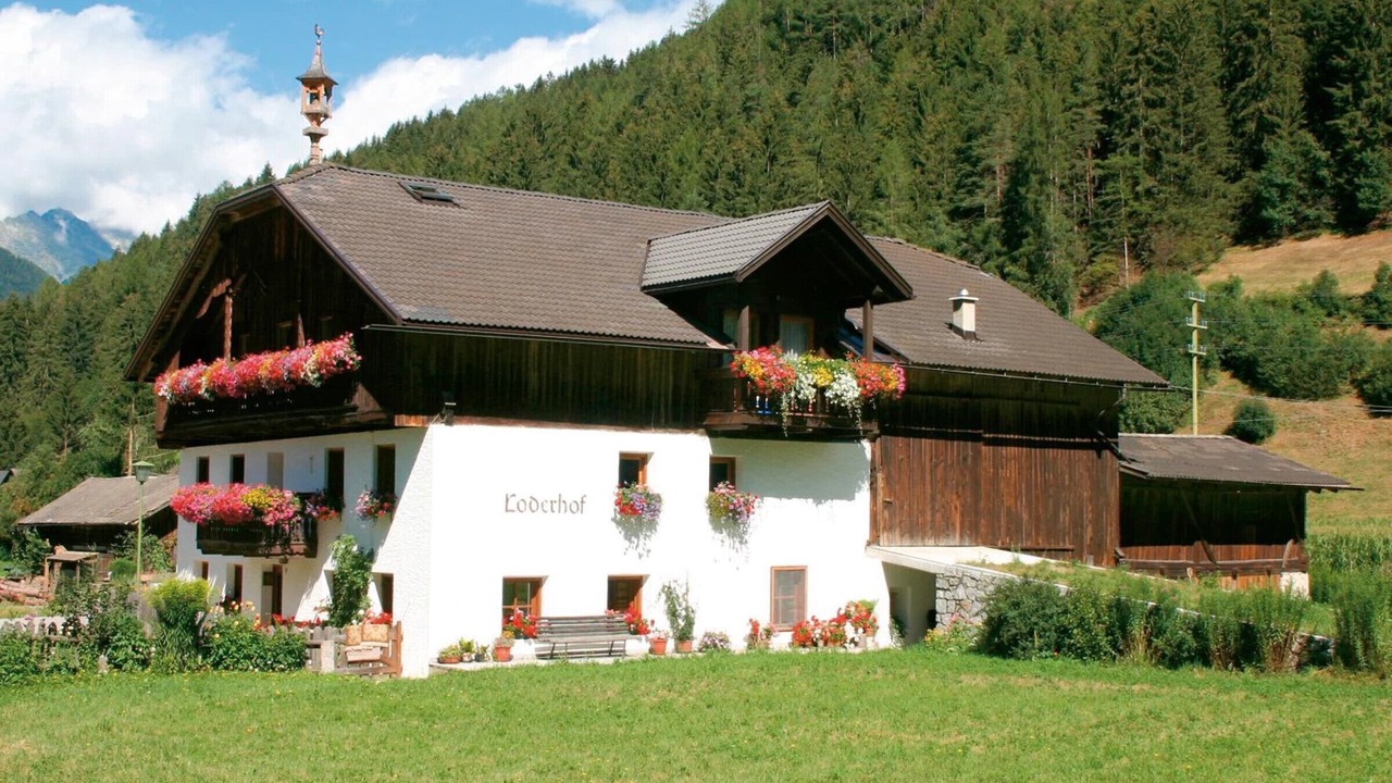 Photo of Outdoor in Sand in Taufers